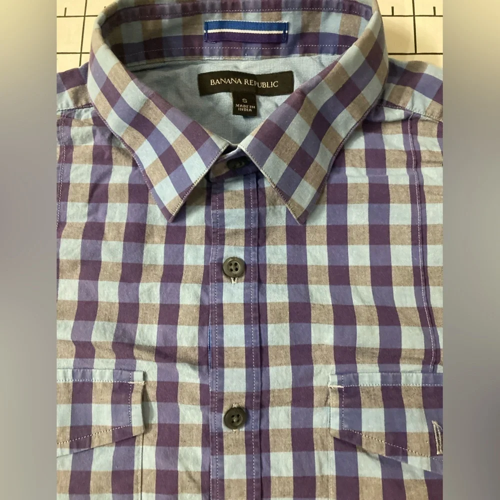 Banana Republic‎ Men’s Small Blue/Purple SS Button Down Shirt